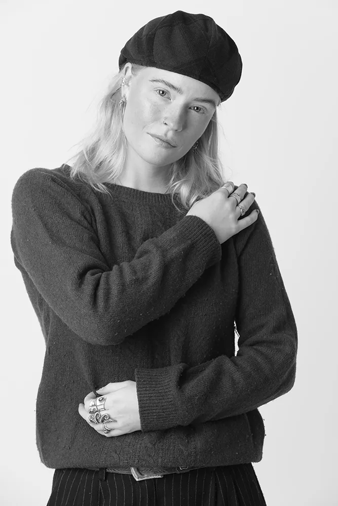 Anna | Out of Camera